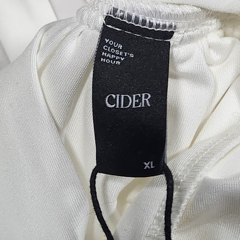 NWT Cider Twist Front Crop‎ Top Womens XL White Spandex Casual Knot Front - Picture 4 of 7